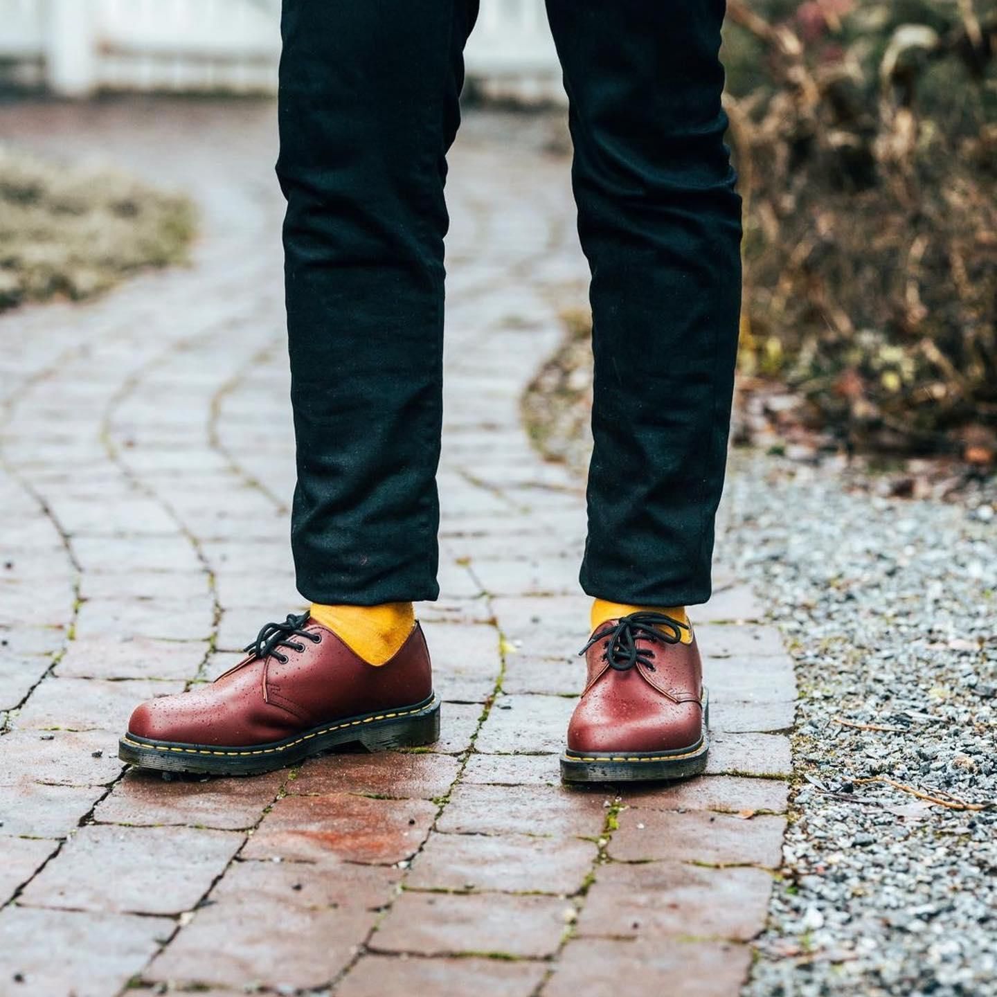 1461 Smooth Leather Oxford Shoes in Cherry Red | Dr. Martens™