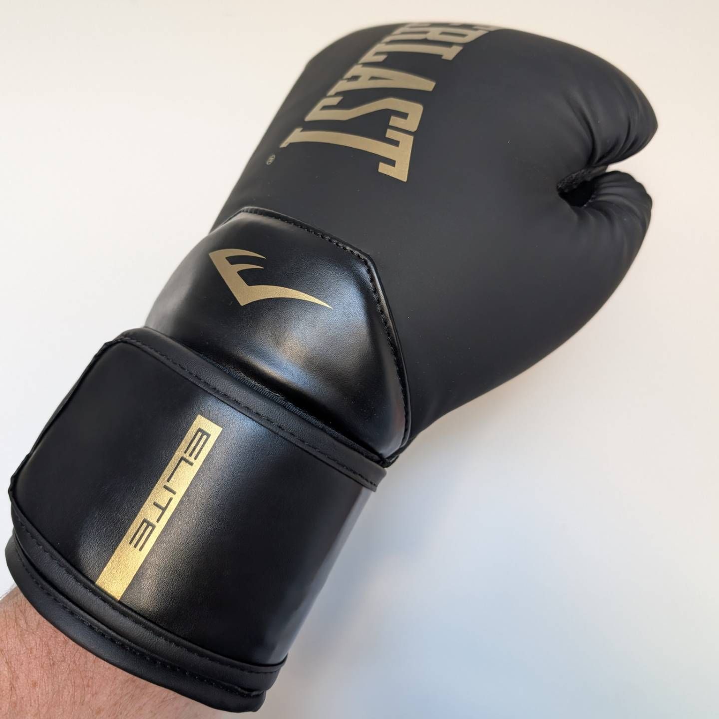 Buy Everlast Pro Style Elite 10Oz Boxing Gloves - Black and Gold