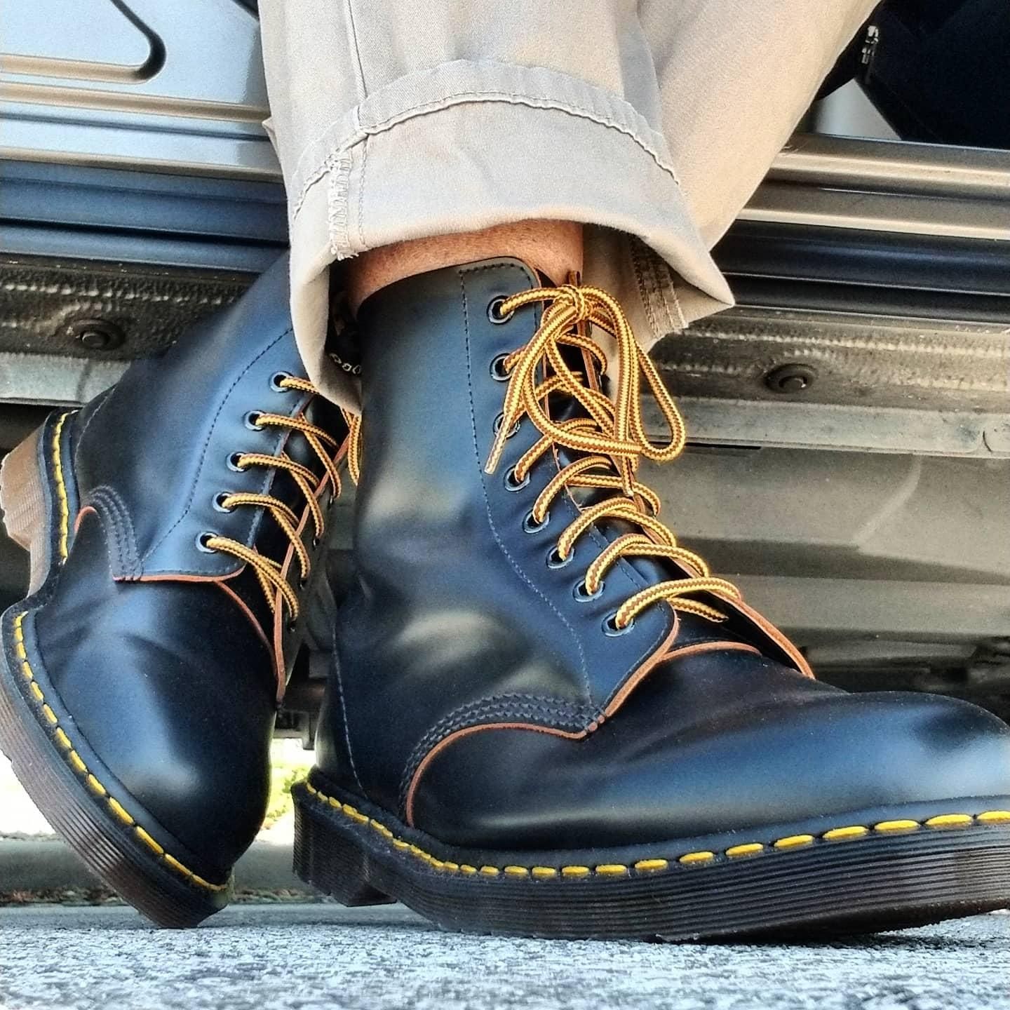 Instagram post by @solebrotha_2.0