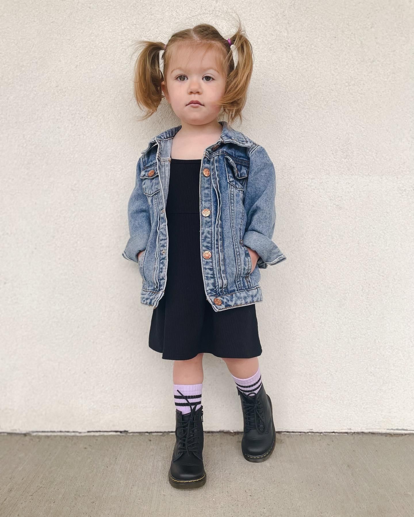 Instagram post by @mo_and_the_twins