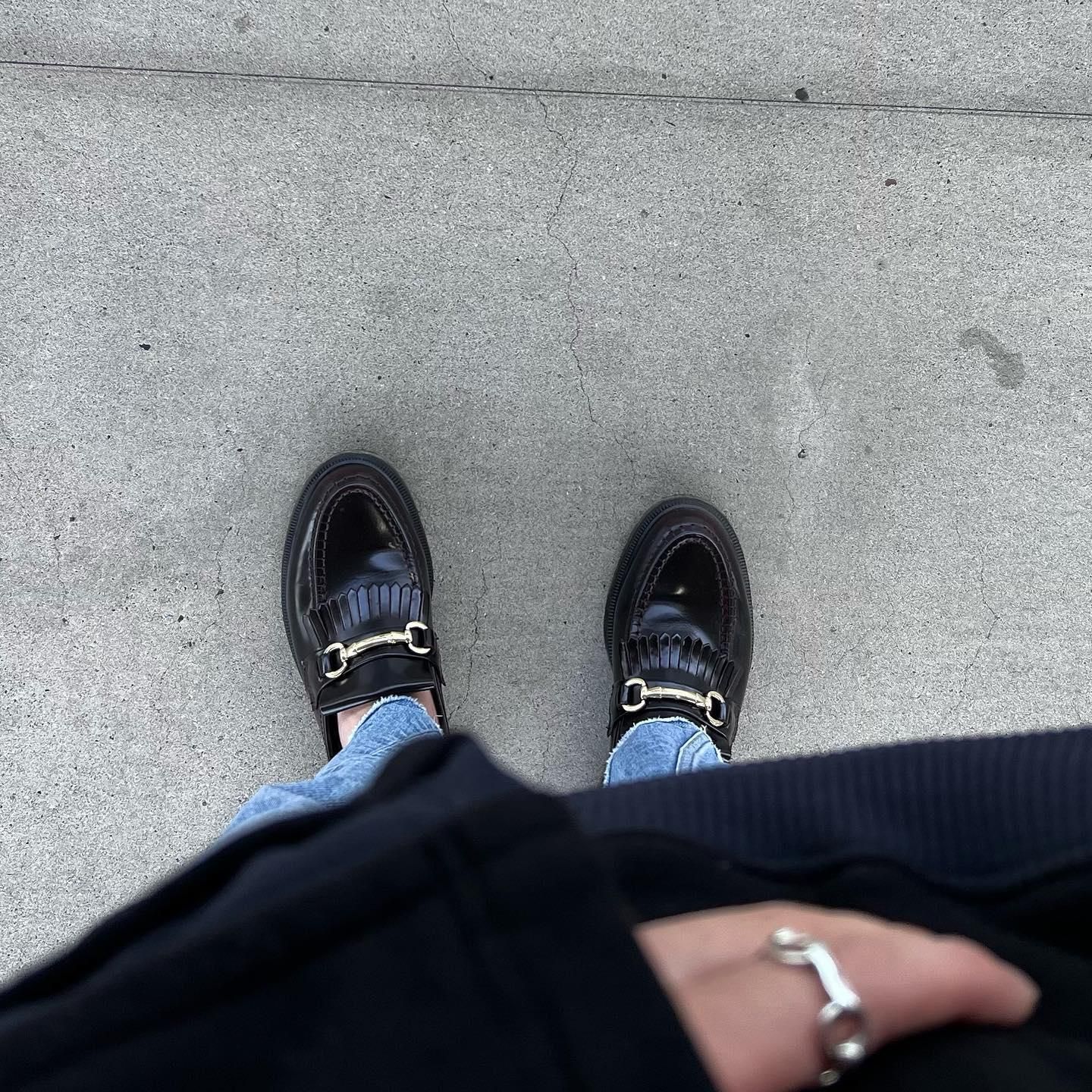 Adrian Snaffle Smooth Leather Tassel Loafers in Black | Dr. Martens™
